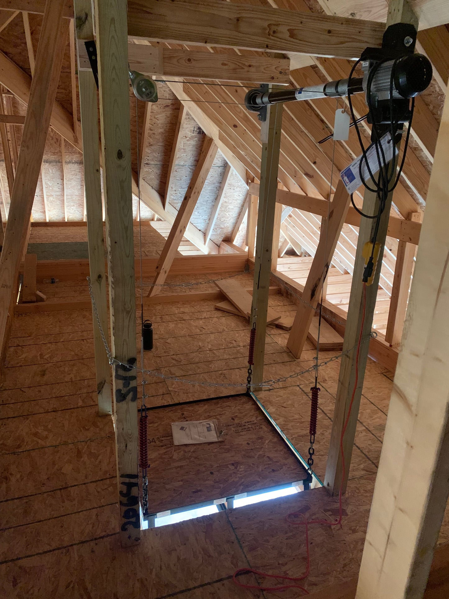 Attic Lift - 300 Lbs. Post Style 42" x 42"